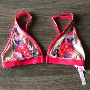 NWT VS PINK Bralette (S)